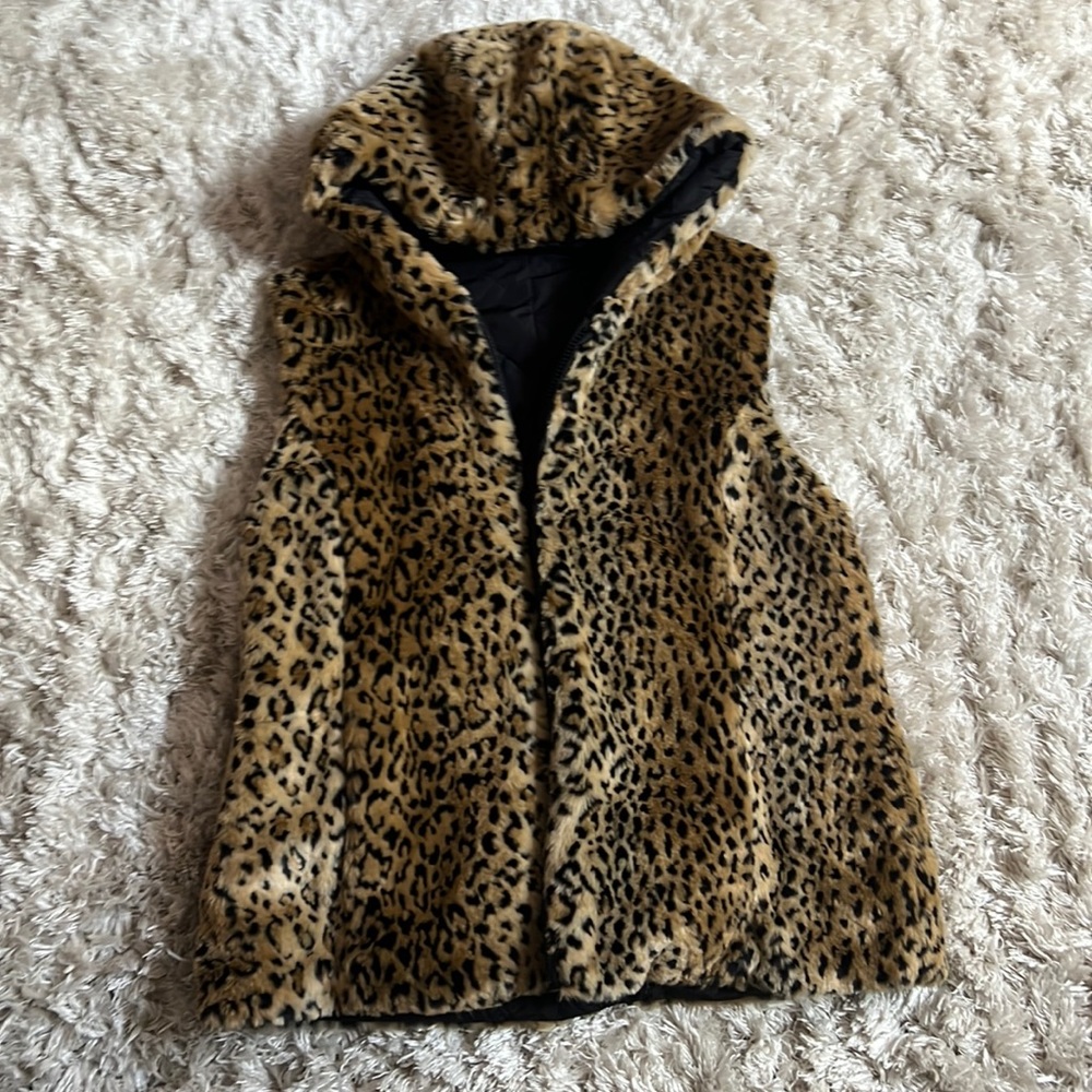 Reversible vest size medium